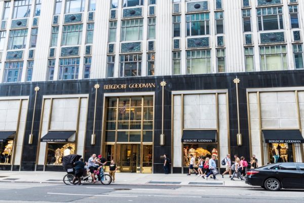 Struggling retailer to sell brand in $1 billion deal amid debt crisis