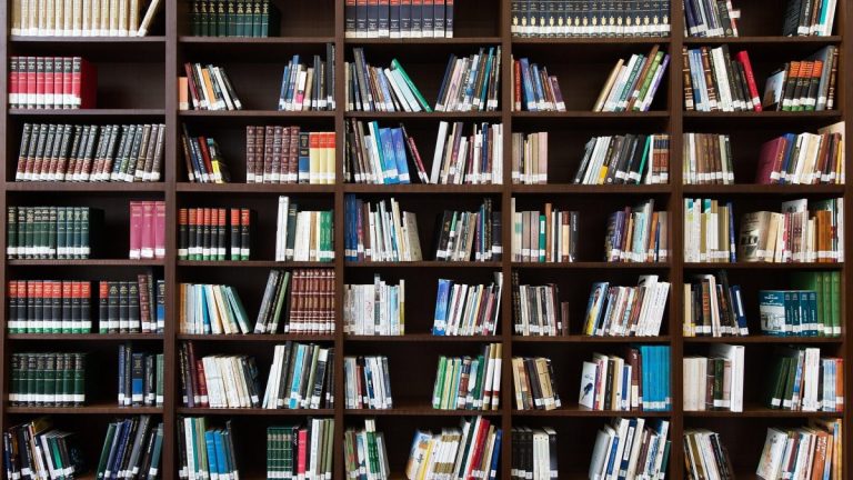 175-year-old bookstore chain shares Chapter 11 bankruptcy fate